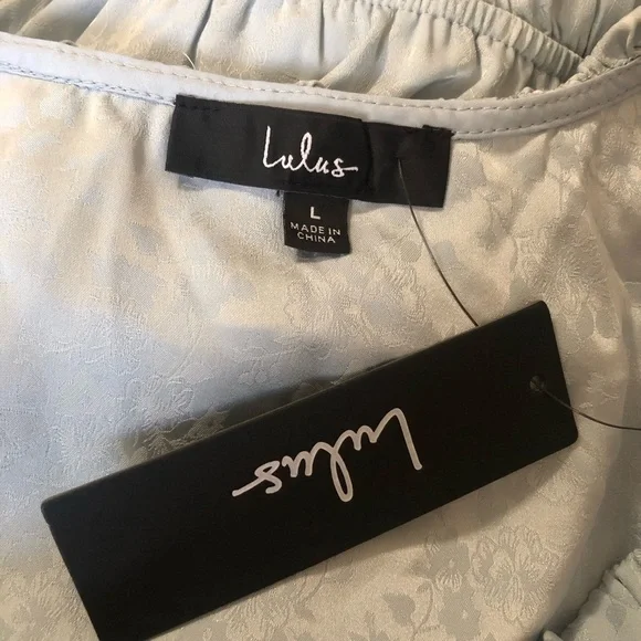 NWT LULUS Charming Style Light Blue Floral Satin Ruffle Long Sleeve Top Size L - Picture 7 of 10